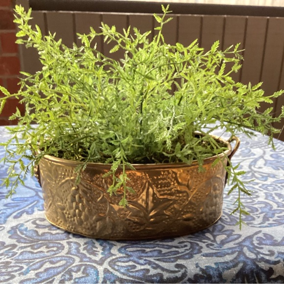 VINTAGE BRASS PLANTER WITH FAUX GREENERY - Picture 6 of 11